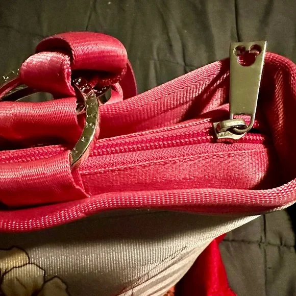 Harveys Seatbelt x Disney Tinkerbell Limited Edition Tote Bag RARE - Picture 4 of 4